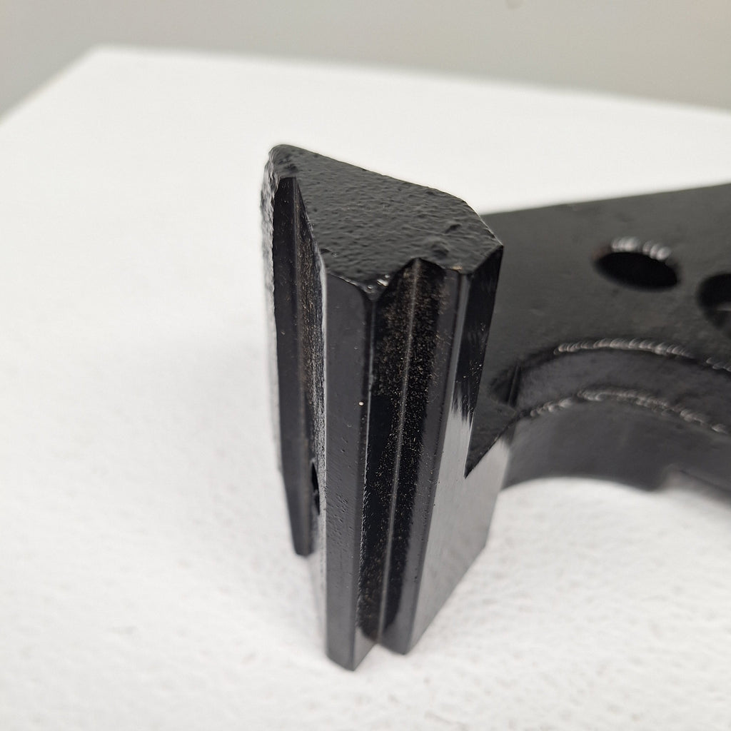 Kodiak Caliper Mounting Bracket for Rockwell 12K Dual-Wheel Axle – 11" Rotor – E-Coat (090-CMB-11-12Q-HD-E)
