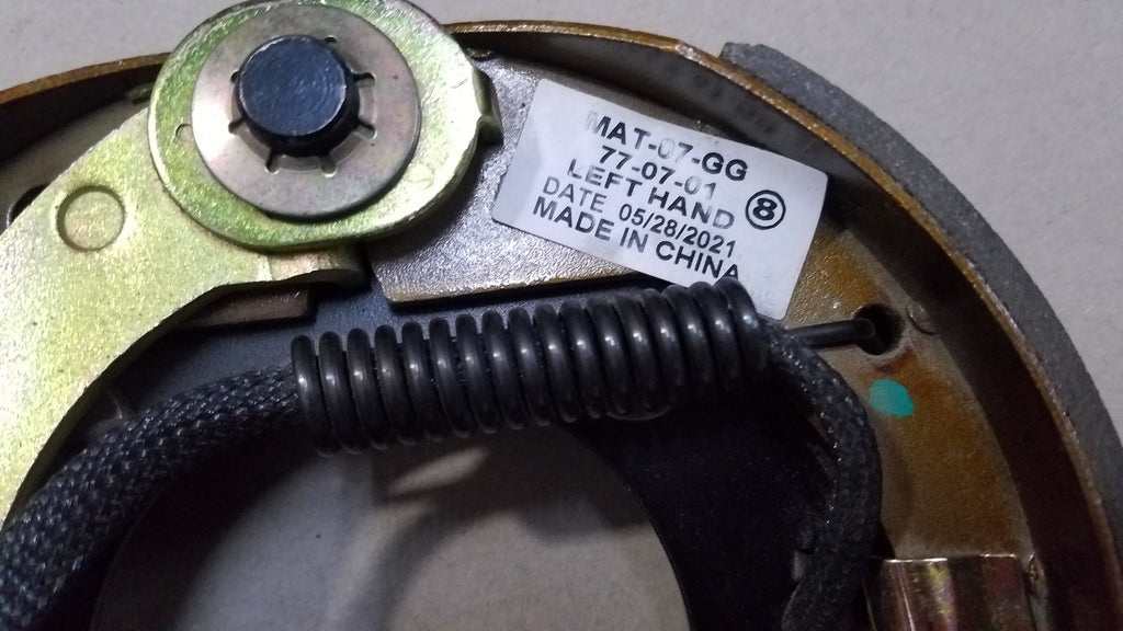 PAIR 7" Electric Backing Plates and Seals For 2000# Axles Replaces Dexter 23-47 and 23-48 (7EB-1P-SEAL-125)