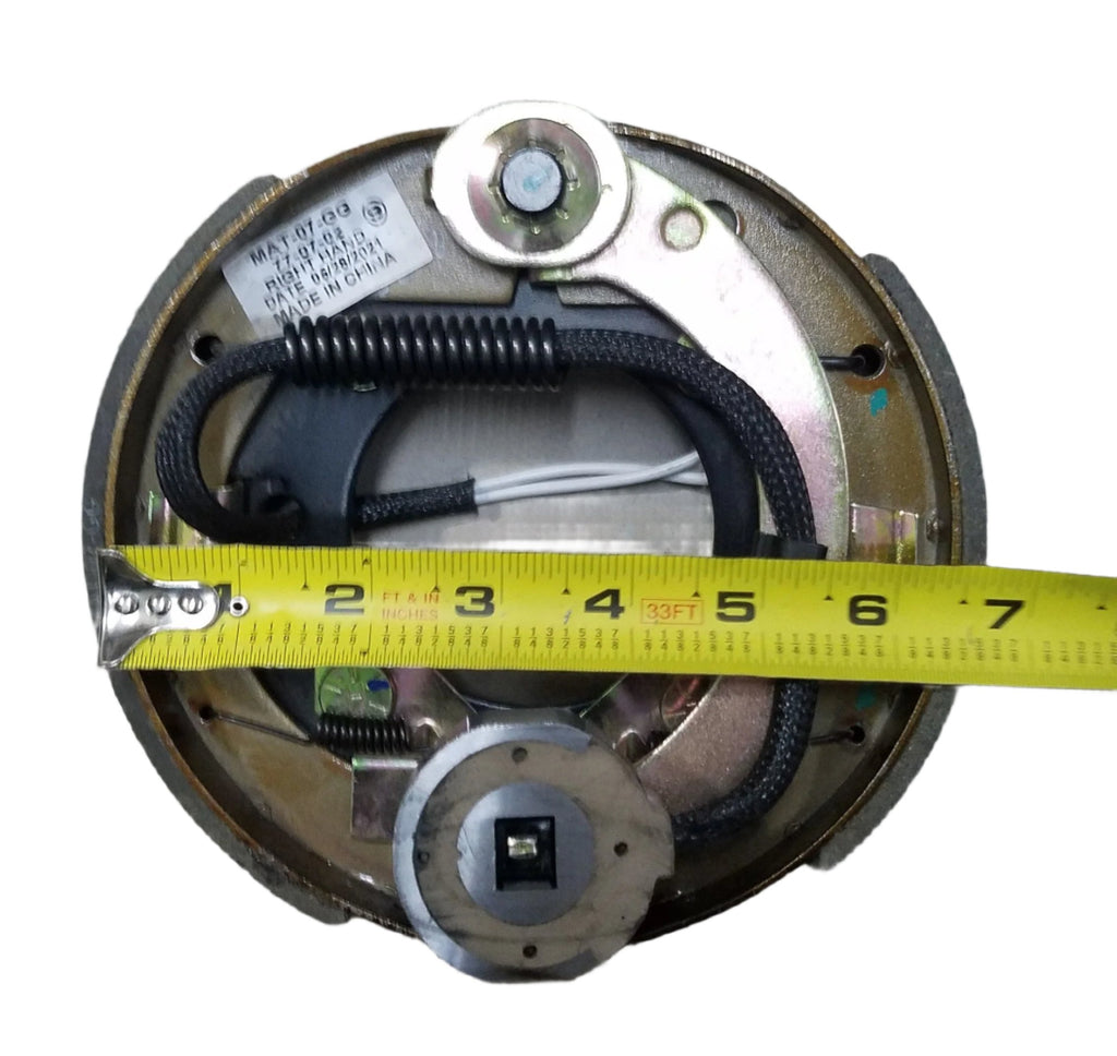 PAIR 7" Electric Backing Plates and Seals For 2000# Axles Replaces Dexter 23-47 and 23-48 (7EB-1P-SEAL-150)