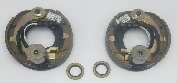 PAIR 7" Electric Backing Plates and Seals For 2000# Axles Replaces Dexter 23-47 and 23-48 (7EB-1P-SEAL-125)