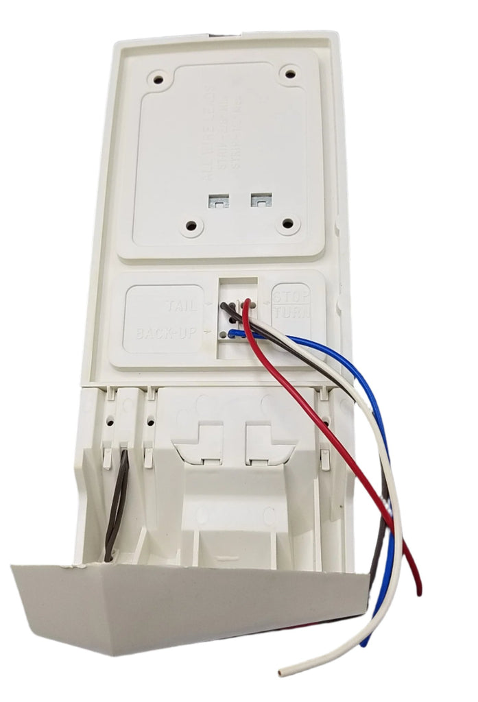 Wesbar Incandescent  RV Light Stop Turn Tail Back-Up Right Hand Wrap-around Style (003615)