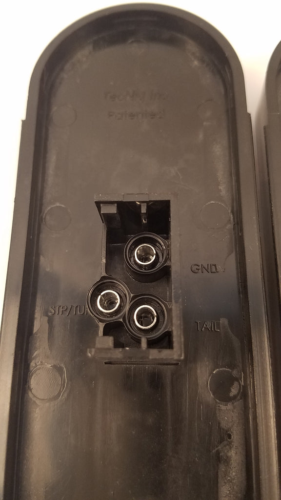 6 Oval Red LED Stop Turn Tail Steel Light Box Trailer Truck License Plate Holder (LBK6-LIC-R)