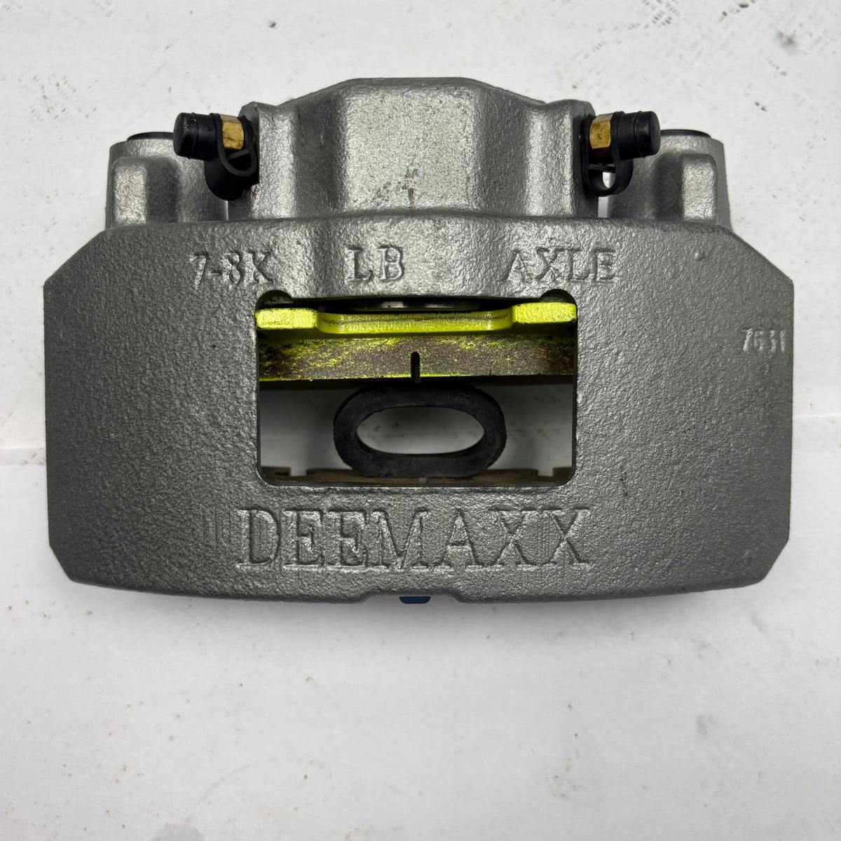 DeeMaxx 7K-8K Hydraulic Disc Brake Caliper with Pads | MAXX Coating (6450706)