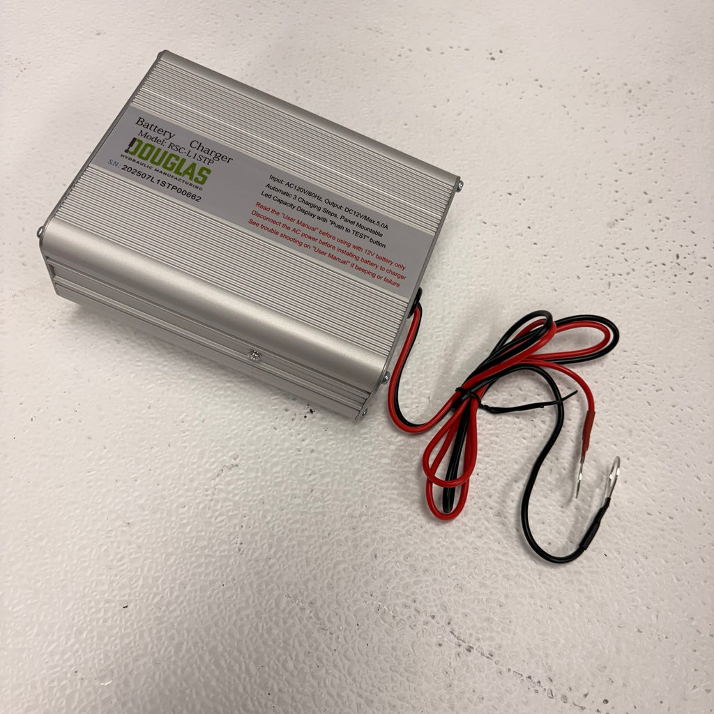 Douglas Hydraulic Manufacturing RSC-L1STP 12V Switch Mode Battery Charger for Hydraulic Lift Trailers (3805211)