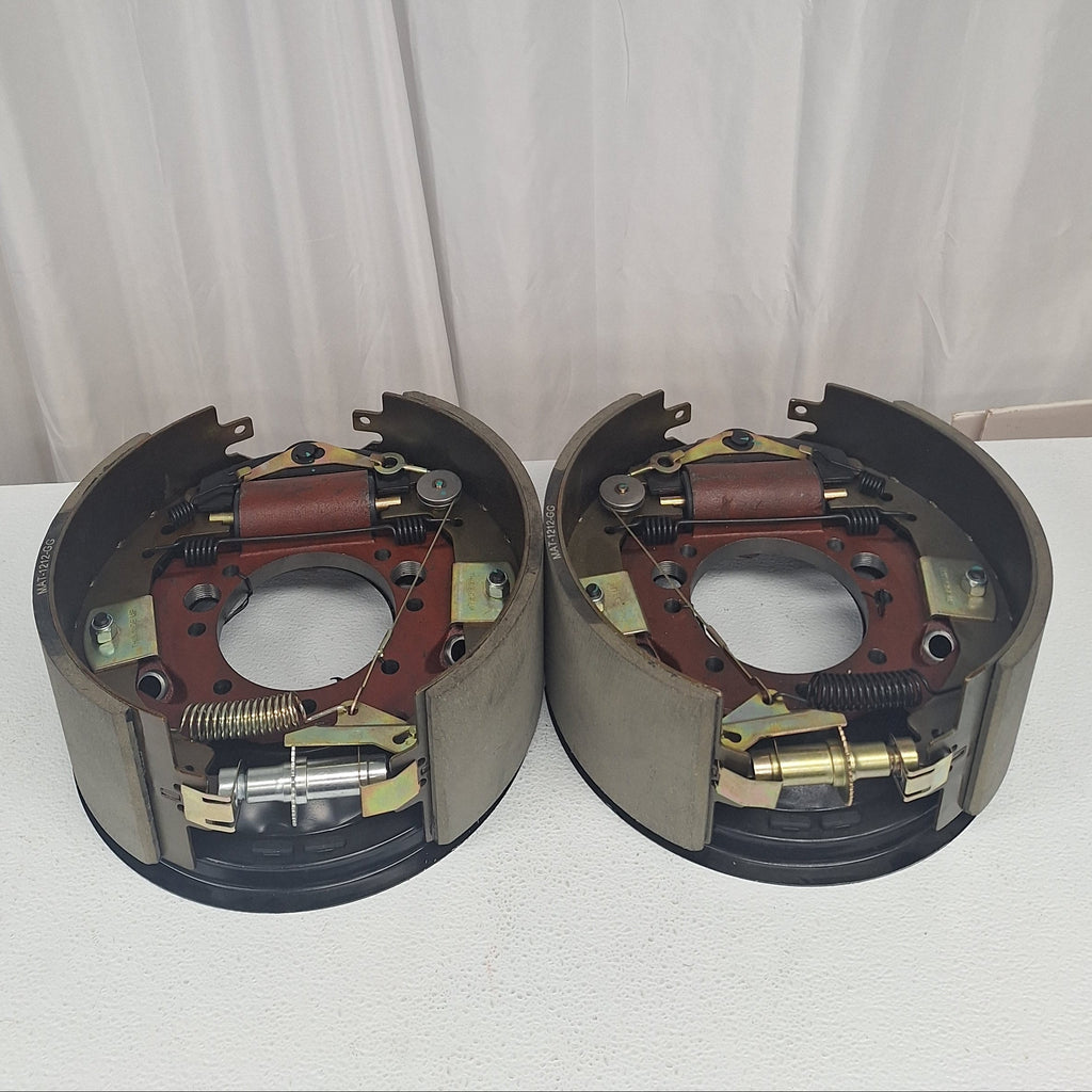 Hydraulic Brake Backing Plate Kit, 12.25" × 5", Self-Adjusting, 12K–16K Axles (Left & Right, 7-Bolt) — (77-1212H-KIT)