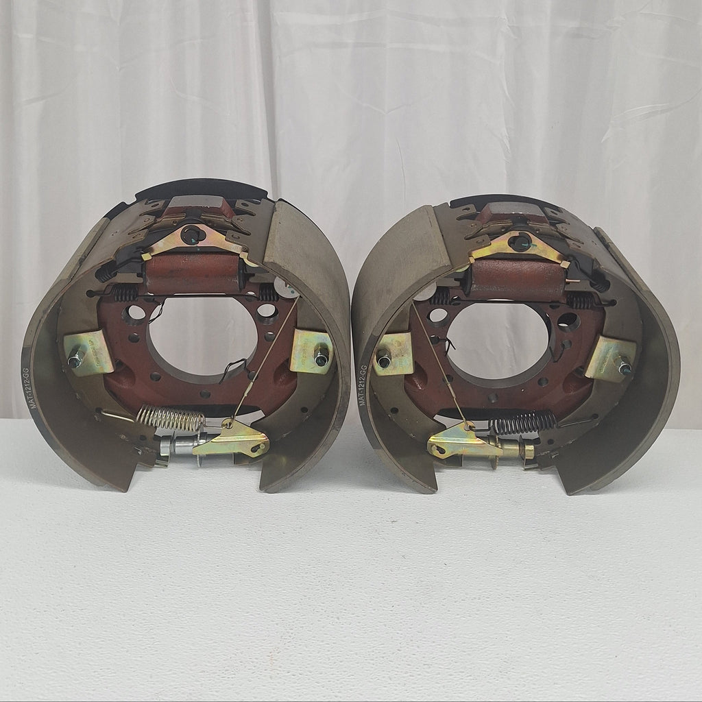Hydraulic Brake Backing Plate Kit, 12.25" × 5", Self-Adjusting, 12K–16K Axles (Left & Right, 7-Bolt) — (77-1212H-KIT)