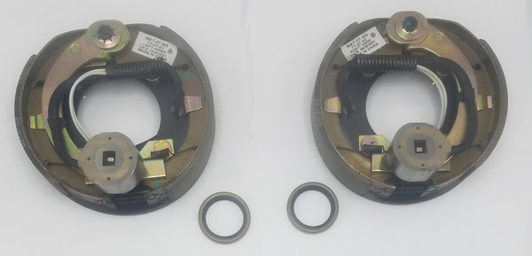 PAIR 7" Electric Backing Plates and Seals For 2000# Axles Replaces Dexter 23-47 and 23-48 (7EB-1P-SEAL-150)