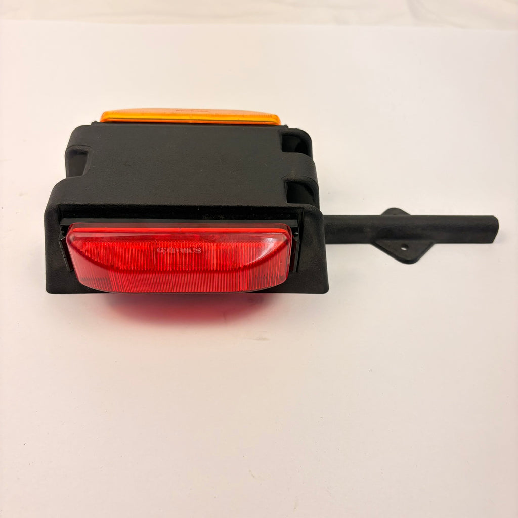 Left Fender Marker Light – Double Bulb Amber/Red (8100228)