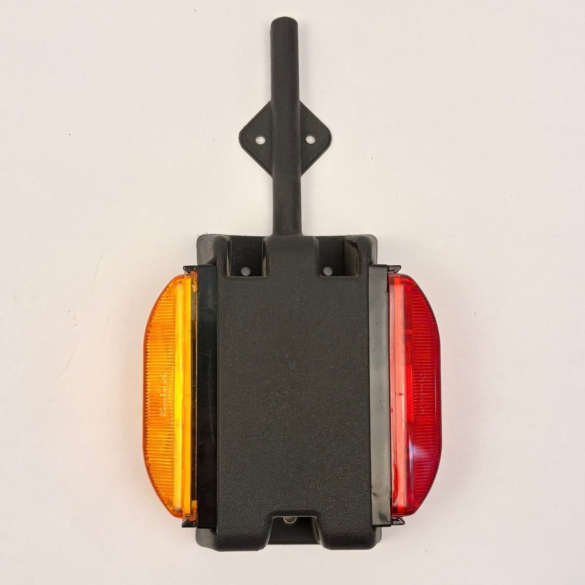 Left Fender Marker Light – Double Bulb Amber/Red (8100228)