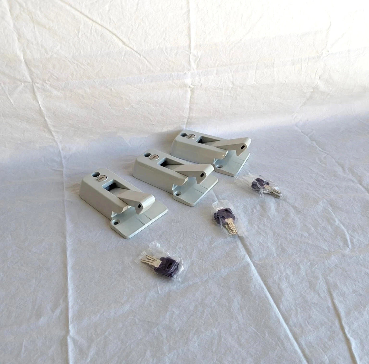 Global Link Trailer Door Latch Set - White Powder Coat - 3 Pack (CBL-W-3X)
