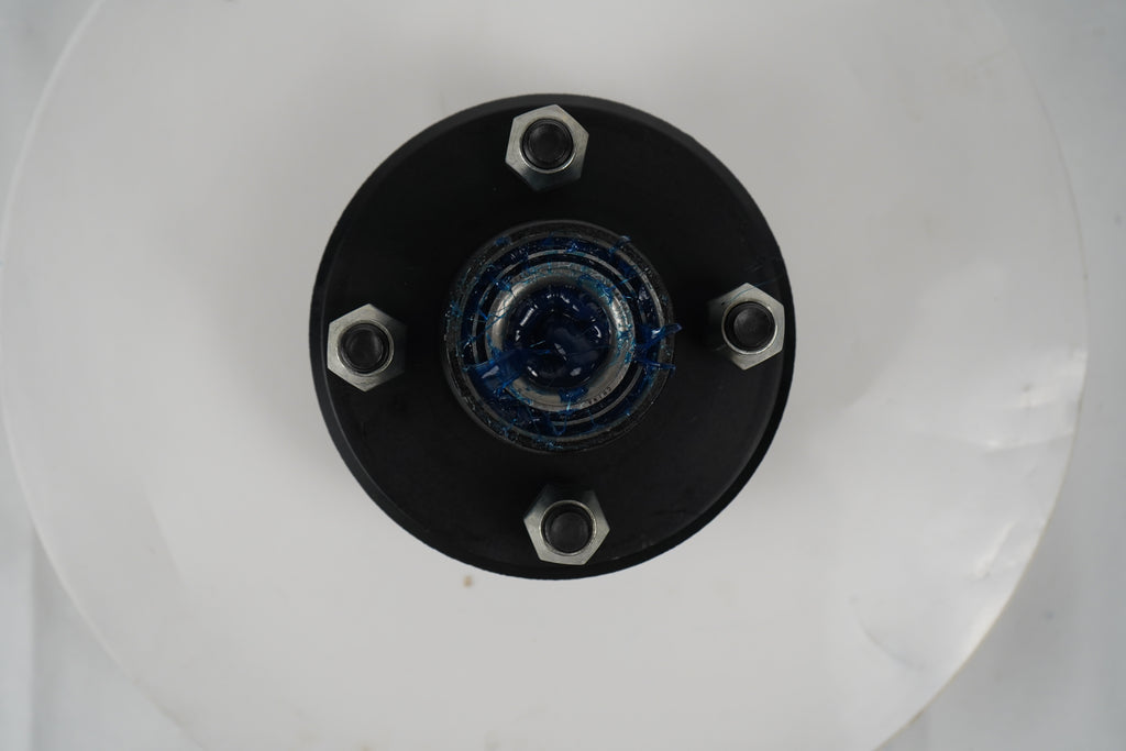 Pre-Greased Idler Hub Kit, 2K, 4 x 4, 1/2" Stud (17-100)