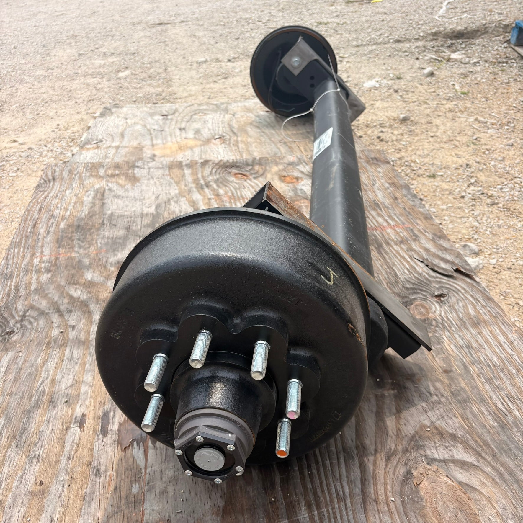 NEW Lippert 8,000 lb Torsion Brake Axle - 75" HF - 58" OB - 22° Down - 86580 - 5/8" Studs
