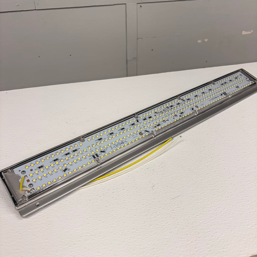Jammy 24" Angled LED Scene Lamp with Aluminum Base - 12V Only (J-13724-A)