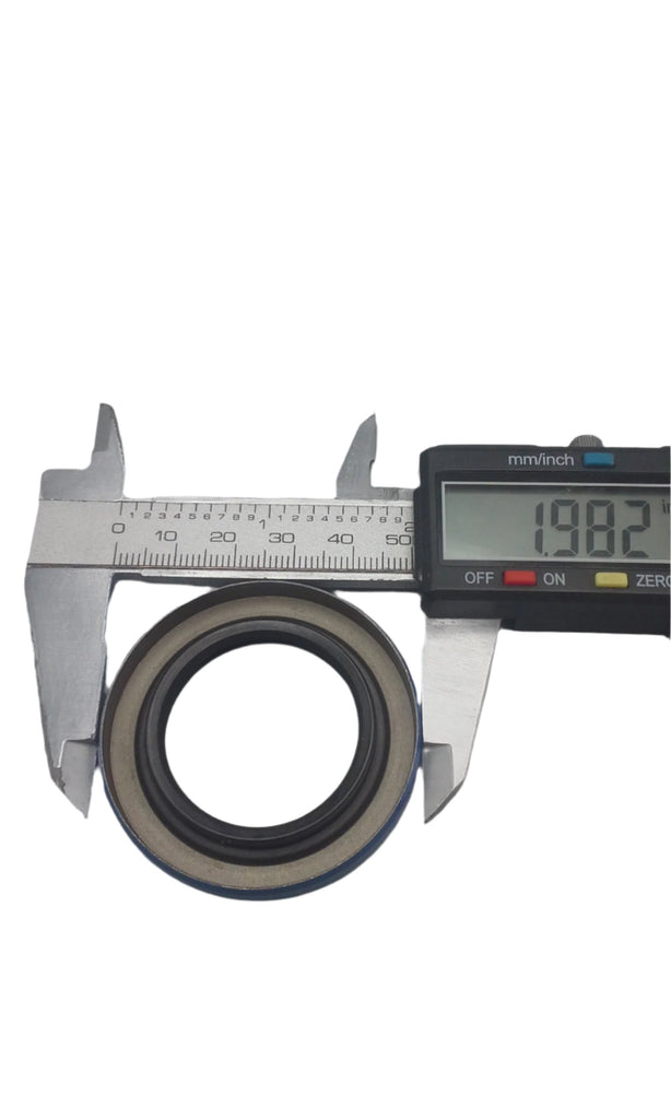 Build Your Own Axle Hub Kit with 4x4 Hubs 2000# and Round Spindles (BYOAK-BT8-H440-R)