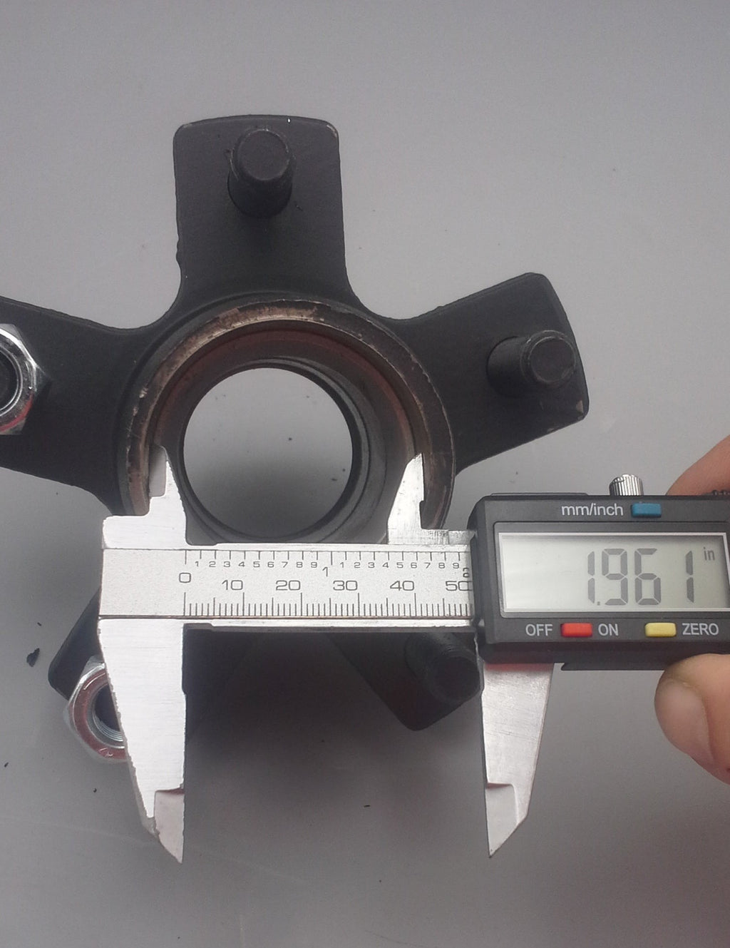 2000# Dexter 5 x 4.5 Hubs HUB ONLY-NO BEARINGS (008-259-05)