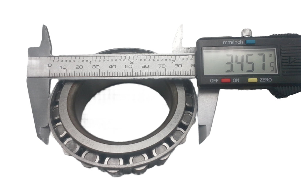 Hub, 10K DISC brake axle 4.77 WITH bearings, races, seals (008-214-06-KIT)