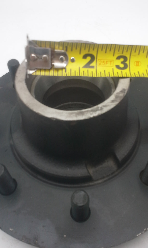 (4) 7000# Hub 8 x 6.5 1/2" Studs with Bearings (823109-KITX4)