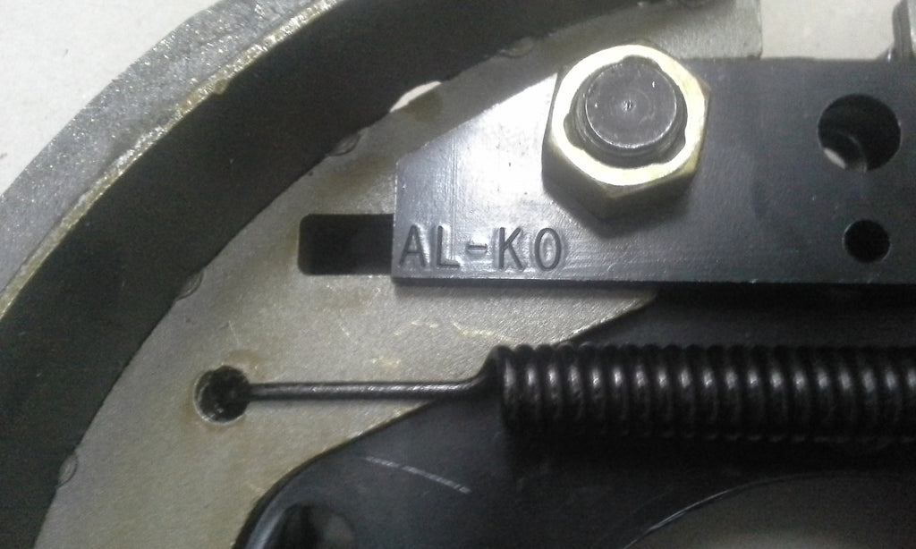 AL-KO Hydraulic 10K 12K Hydraulic Brake Backing Plate 12.25 X 3.5 Hayes 5 Bolt (K23-524-00)
