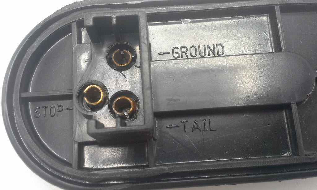 Steel Box LED 6 Oval Light Kit Trailer Truck Camper W/License Holder + Markers (LBK6-LIC-KIT-1)