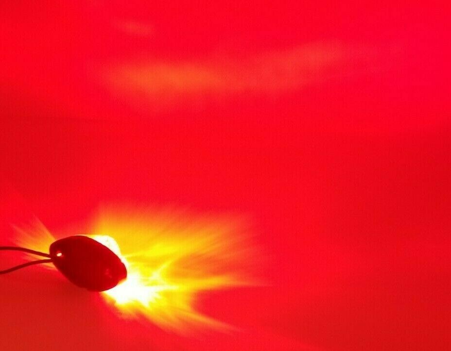 Red LED Oval Dragon's Eye 2 Diode Red Lens/Light Marker Clearance Trailer (L04-0072R)