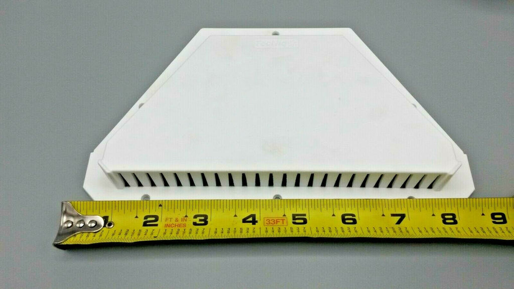 TecNiq Interior Round White Flow Through Vent. Trailer. Horse. Camper.Toy Hauler (J00-0W00-KIT)