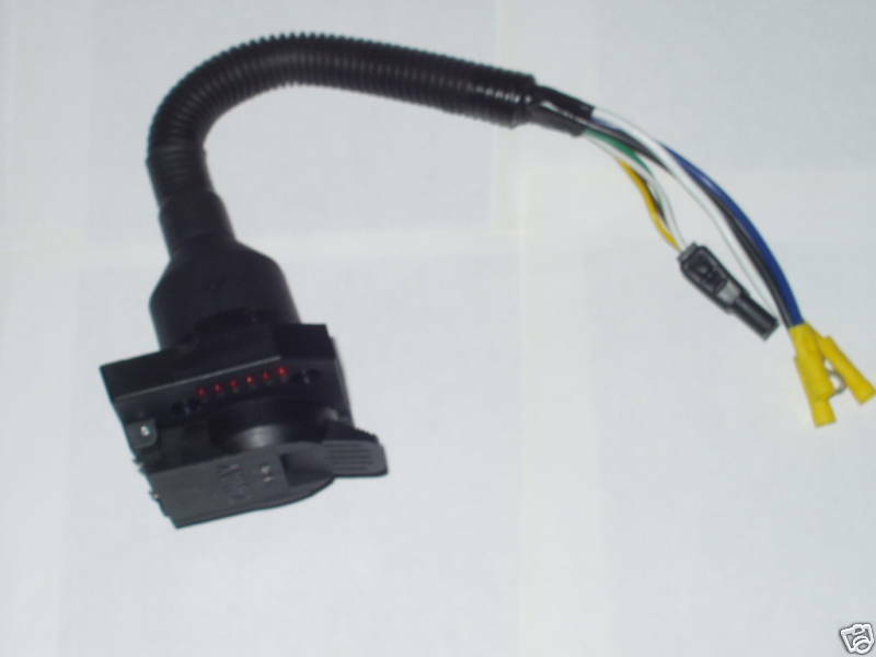 7 Way Truck End Connector Plug Built in LED Tester Female Cord Socket (F7KL)