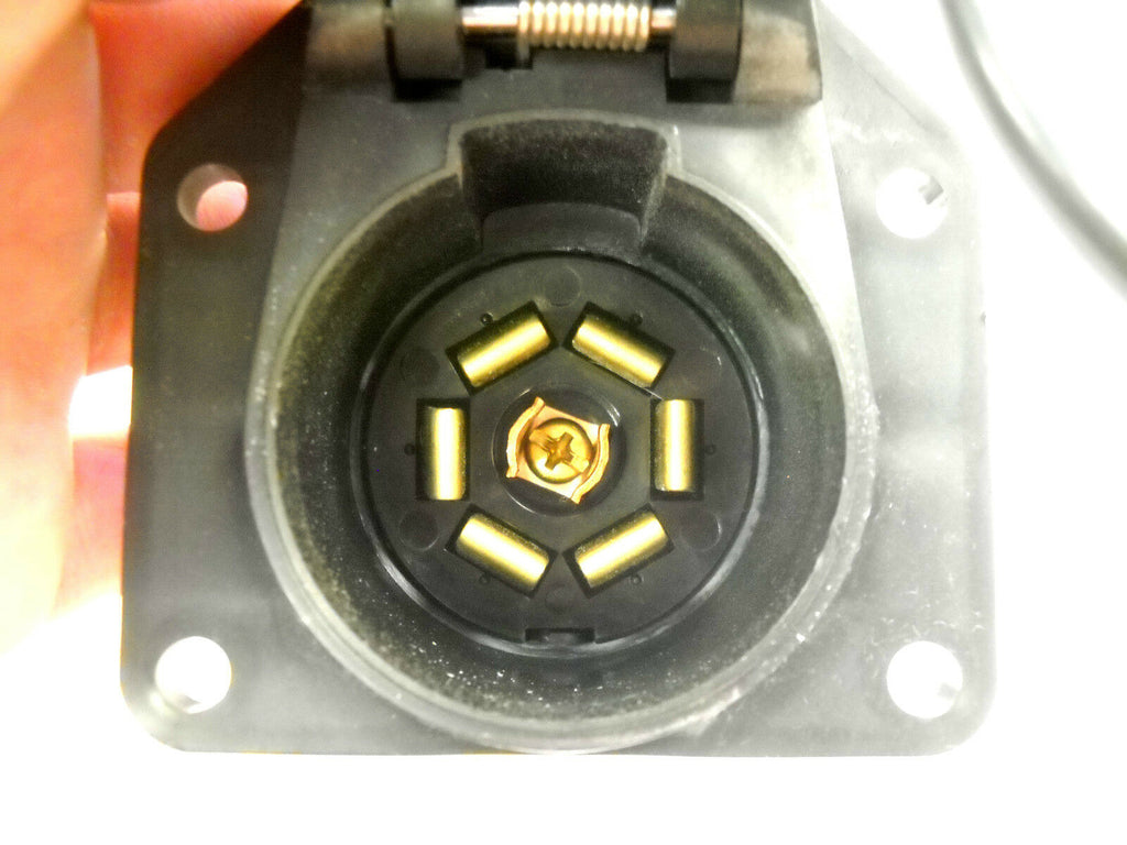 7 way trailer truck plug, rubber gasket & bumper mount (F7DC)
