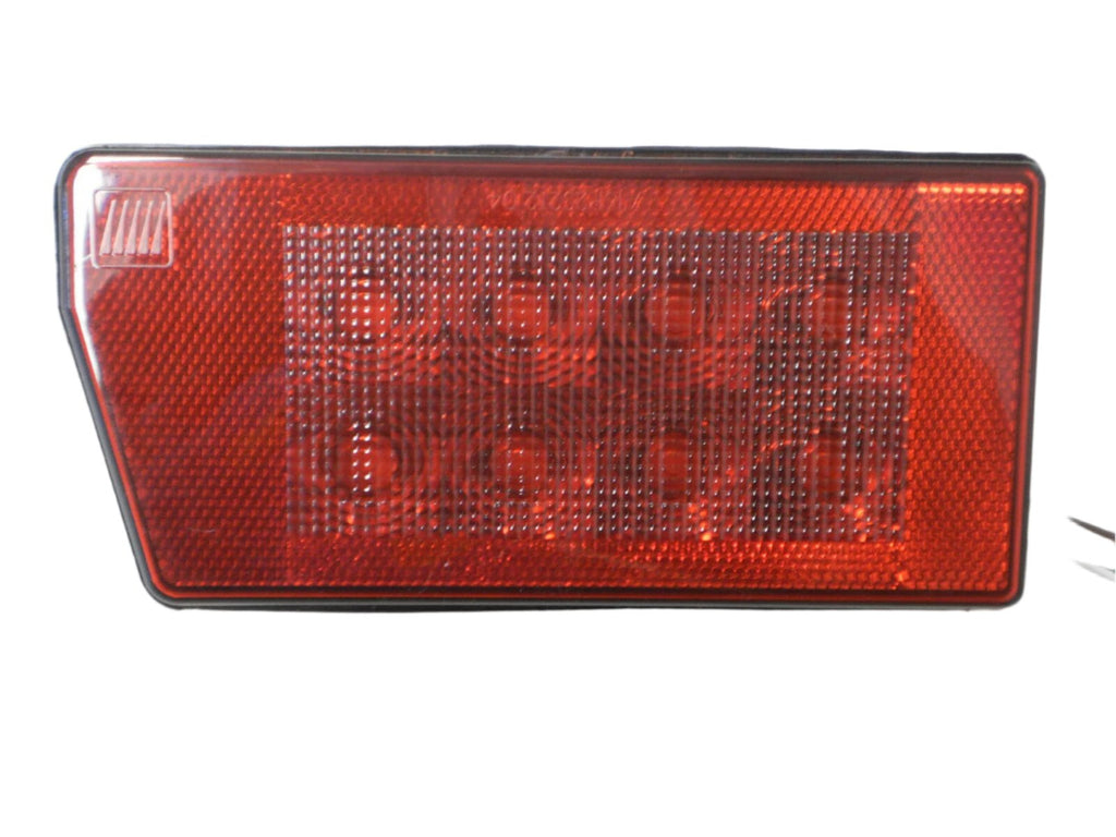 Passengers Right Curb Side 8" Submersible Over 80ft LED (285-4400-1)