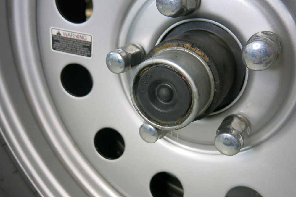 5 - Pack EZ Lube Dust Cover Rubber Grease Plugs for both EZ Lube and regular style axles (DC-RP-LOTOF5)