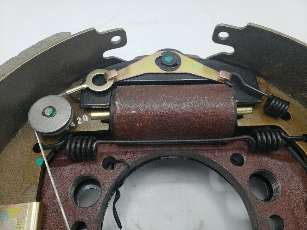 Right Hydraulic Brake Backing Plate 12-1/4 x4 Fits Dexter K23-405-00 10KHD 9-27  (77-A023-405)