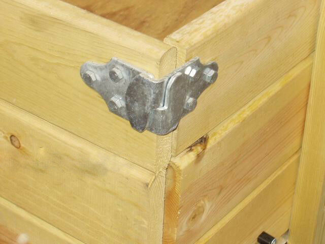 2 - Corner Bracket Connector Wood Trailer Stake Pocket Side (B2591BZ)